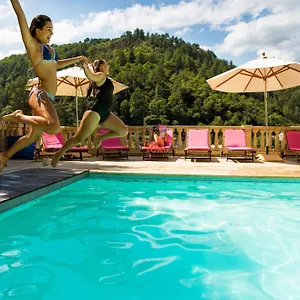 Frühstückspension Aimee Luxury With Heated Pool