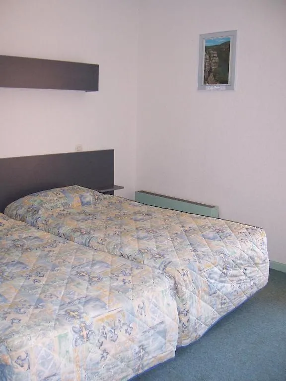 Hotel Saint Jacques Vals-les-Bains 2*,